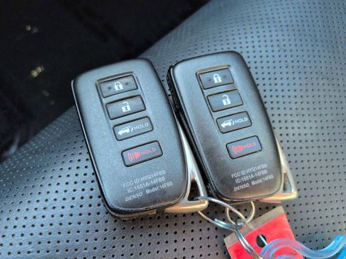 Used 2018 Lexus RX 350L FWD image 36