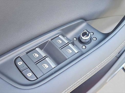 Certified 2025 Audi Q7 3.0T Premium Plus AWD/4WD image 12