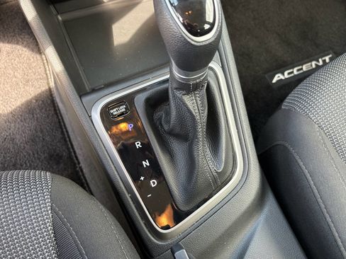 Used 2022 Hyundai Accent SE image 22