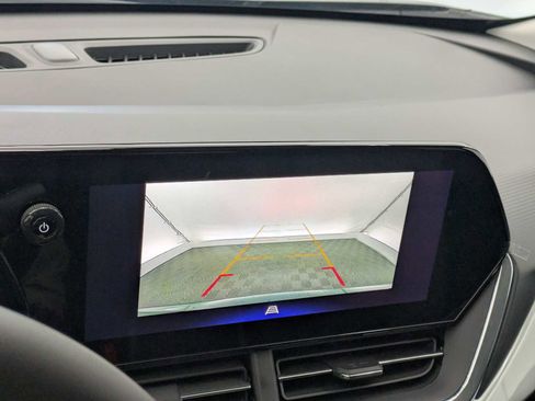 New 2026 Chevrolet Trax LT w/ Driver Confidence Package FWD image 29