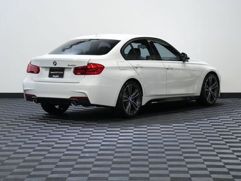 Used 2016 BMW 340i Sedan RWD image 6