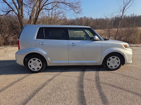 Used 2012 Scion xB image 7