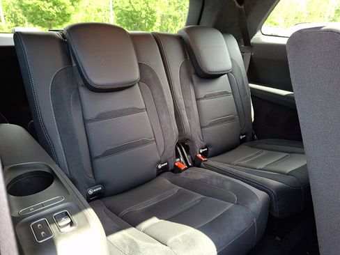 Certified 2026 Mercedes-Benz GLS 63 AMG 4MATIC image 10