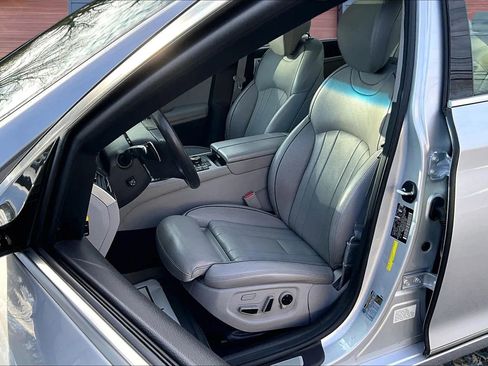 Used 2017 Genesis G80 3.8 w/ Option Group 03 image 25