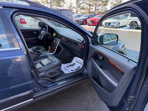 Used 2011 Volvo XC70 T6 image 10