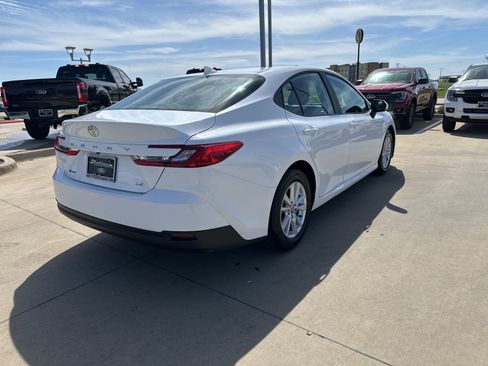 Used 2025 Toyota Camry LE FWD image 6