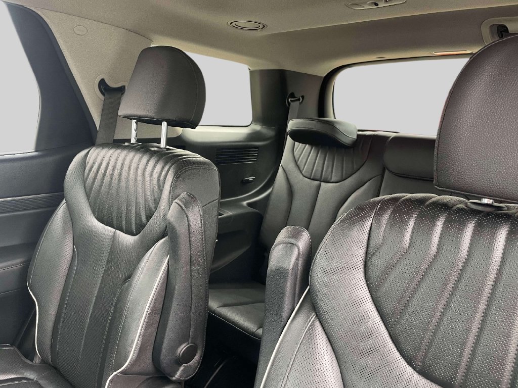 Used 2023 Hyundai Palisade Limited AWD/4WD image 13