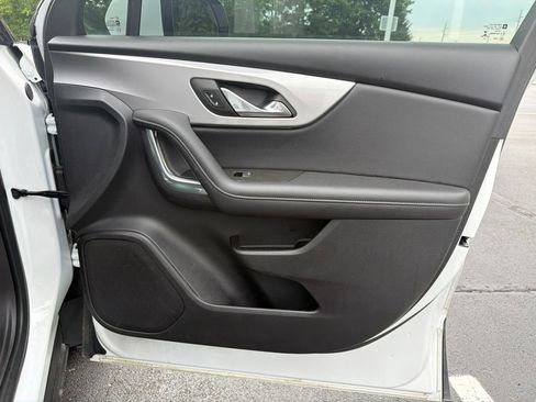 Used 2022 Chevrolet Blazer LT FWD image 25