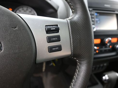 Used 2013 Nissan Frontier PRO-4X w/ Pro-4x Luxury Pkg AWD/4WD image 6