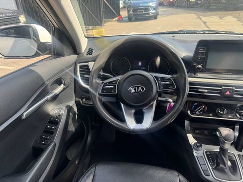Used 2021 Kia Seltos LX AWD/4WD image 14