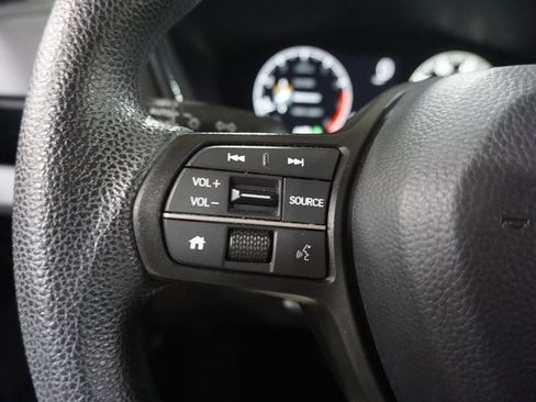 Used 2024 Honda CR-V EX image 8