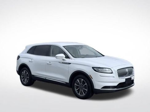 Certified 2023 Lincoln Nautilus AWD w/ Premium Package image 4