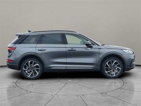 New 2026 Lincoln Corsair Reserve image 13