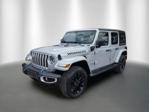 Certified 2023 Jeep Wrangler Unlimited Sahara AWD/4WD image 2