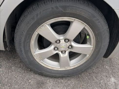 Used 2014 Chevrolet Cruze LT image 8