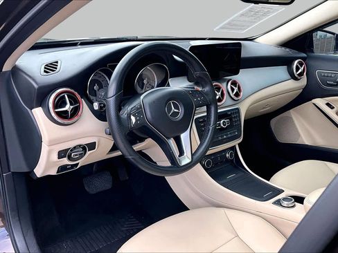 Used 2015 Mercedes-Benz GLA 250 4MATIC image 18