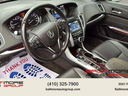 Used 2017 Acura TLX FWD image 8