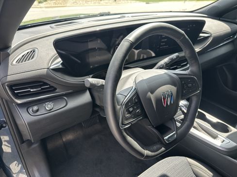 Used 2025 Buick Envista Preferred w/ Convenience I Package FWD image 10