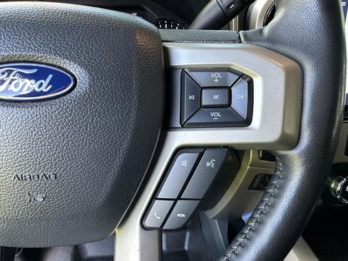 Used 2022 Ford F250 Lariat w/ Lariat Ultimate Package AWD/4WD image 34