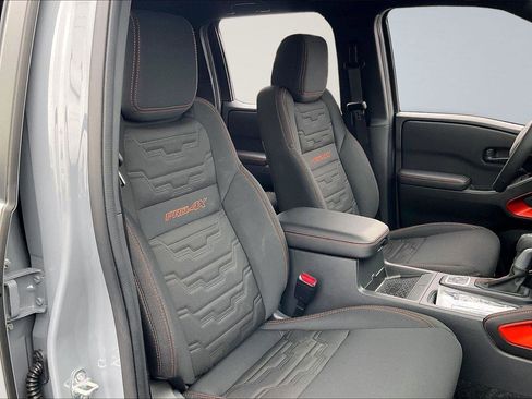 New 2026 Nissan Frontier PRO-4X w/ Pro-4x Convenience Package image 9