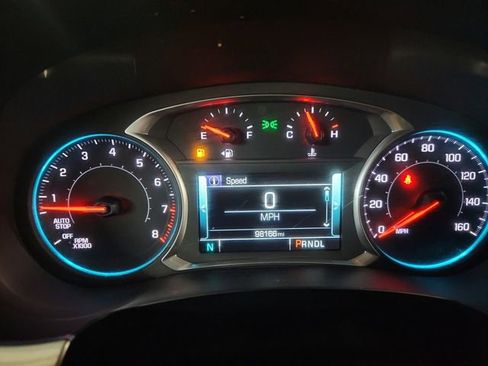 Used 2019 Chevrolet Traverse LT w/ LT Premium Package AWD/4WD image 10