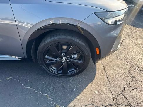 Used 2022 Buick Envision Essence w/ Technology Package I FWD image 14