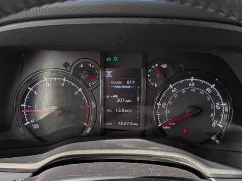 Used 2023 Toyota 4Runner SR5 AWD/4WD image 15
