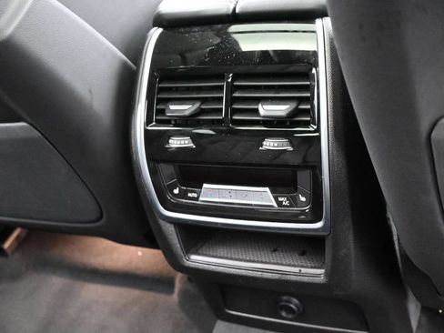 Used 2026 BMW X6 xDrive40i AWD/4WD image 50