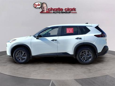 Certified 2023 Nissan Rogue S image 2