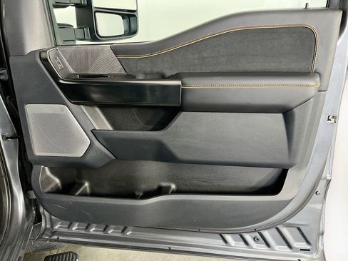 Used 2024 Ford F250 Platinum AWD/4WD image 39
