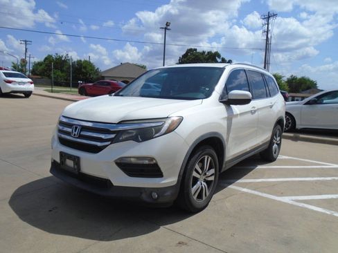 Used 2017 Honda Pilot EX-L image 2