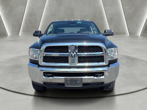 Used 2018 RAM 2500 Tradesman w/ Chrome Appearance Group AWD/4WD image 2