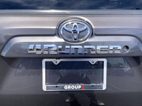 Used 2016 Toyota 4Runner SR5 Premium AWD/4WD image 10