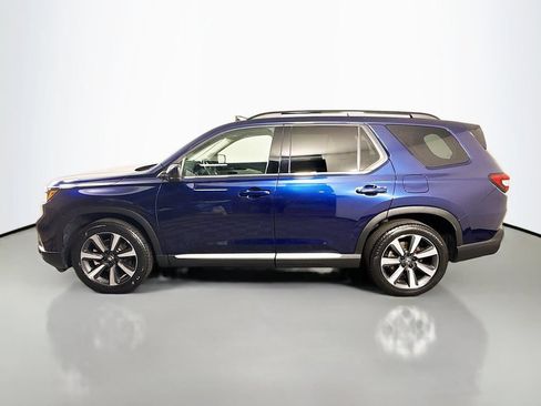 Used 2024 Honda Pilot Touring image 4