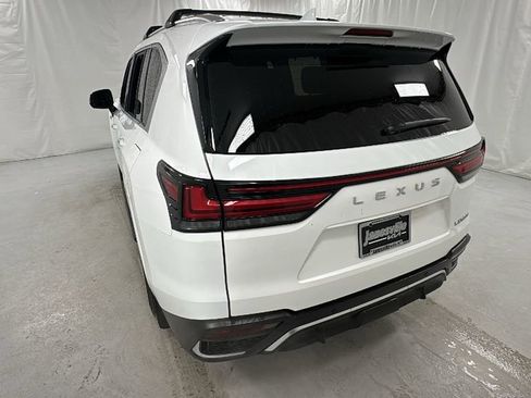 Used 2023 Lexus LX 600 F Sport image 5