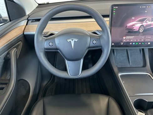 Used 2023 Tesla Model Y Long Range AWD/4WD image 13