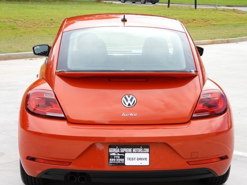 Used 2019 Volkswagen Beetle 2.0T SE FWD image 16