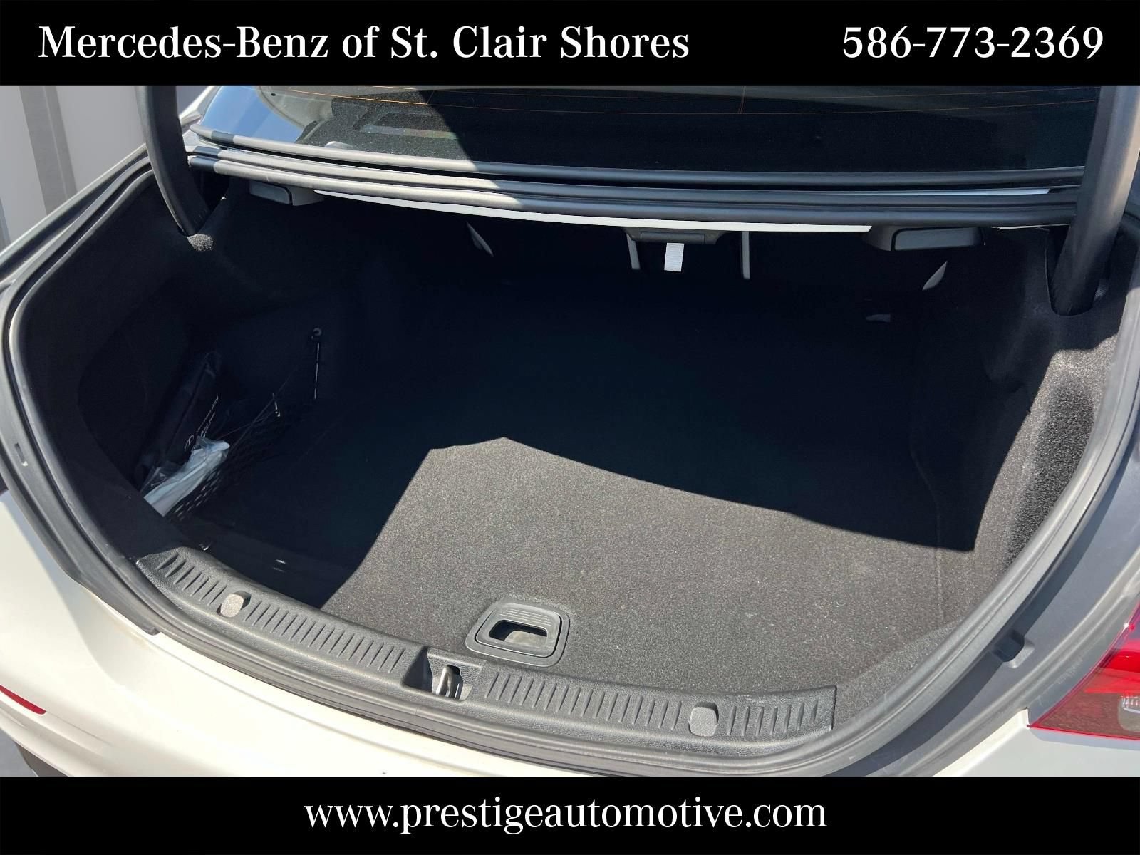 Used 2023 Mercedes-Benz E 350 4MATIC Sedan image 13