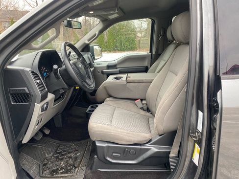 Used 2019 Ford F150 XLT w/ Equipment Group 302A Luxury image 9