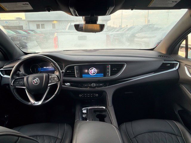 Used 2023 Buick Enclave Avenir w/ Avenir Technology Package AWD/4WD image 8
