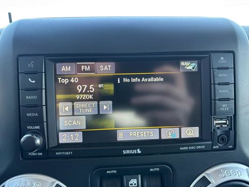 Used 2016 Jeep Wrangler Unlimited Sahara w/ Connectivity Group image 19