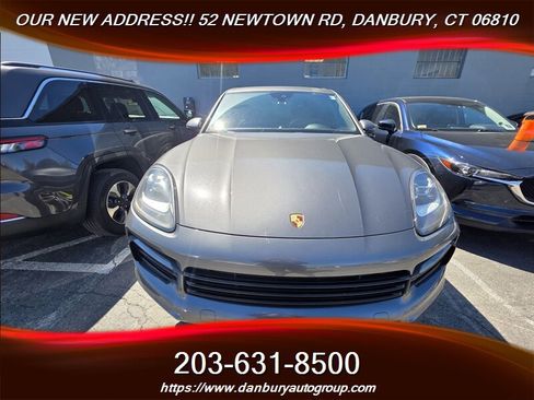 Used 2020 Porsche Cayenne E-Hybrid image 1