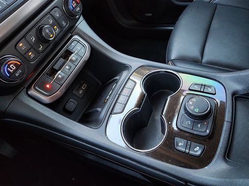 Used 2021 GMC Acadia AT4 w/ LPO, Floor Liner Package image 12