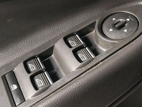 Used 2016 Ford C-MAX SE image 27