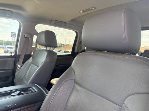 Used 2015 GMC Sierra 1500 SLT w/ SLT Crew Cab Value Package AWD/4WD image 20