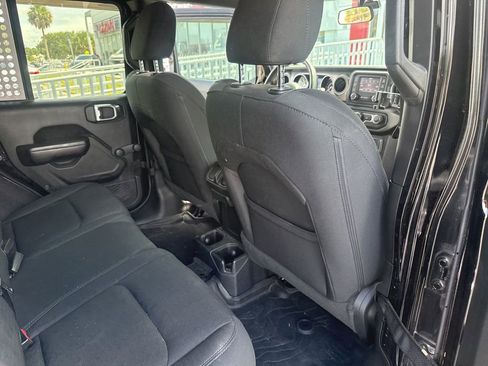 Used 2020 Jeep Wrangler Unlimited Sport AWD/4WD image 11