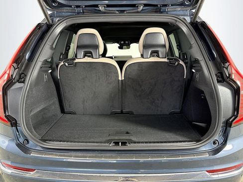 New 2026 Volvo XC90 B6 Core w/ Protection Package image 26