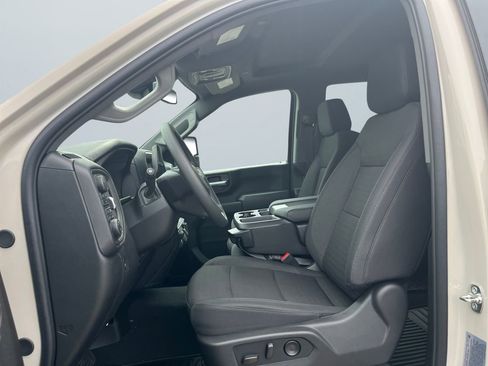 New 2026 Chevrolet Silverado 2500 Custom w/ Custom Value Package AWD/4WD image 9