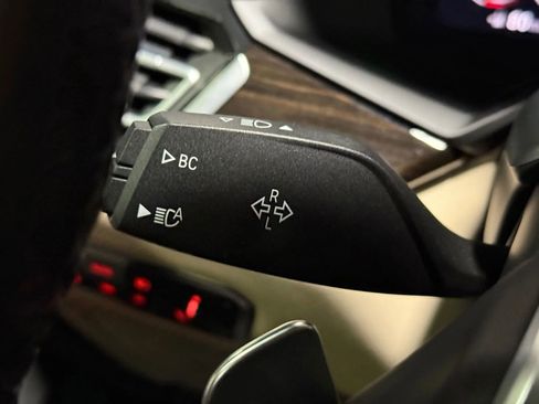 Used 2019 BMW X5 xDrive40i w/ Premium Package 2 image 28