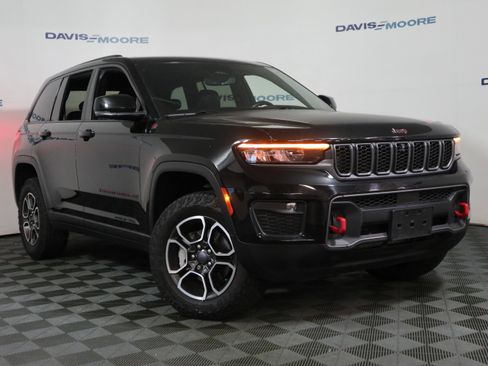 Certified 2022 Jeep Grand Cherokee Trailhawk image 2